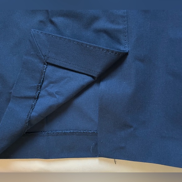 Banana Republic navy blue unlined pencil skirt - Picture 8 of 8